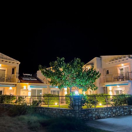 Yalos Beach Maisonettes Skala Sotiros Bagian luar foto
