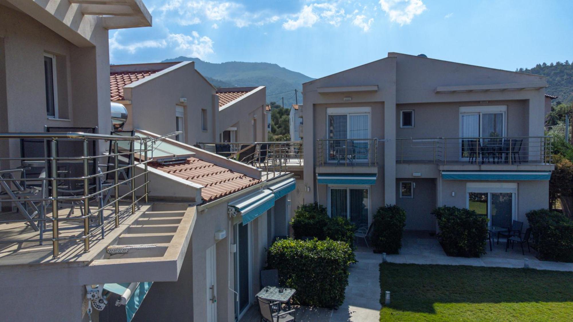 Yalos Beach Maisonettes Skala Sotiros Bagian luar foto