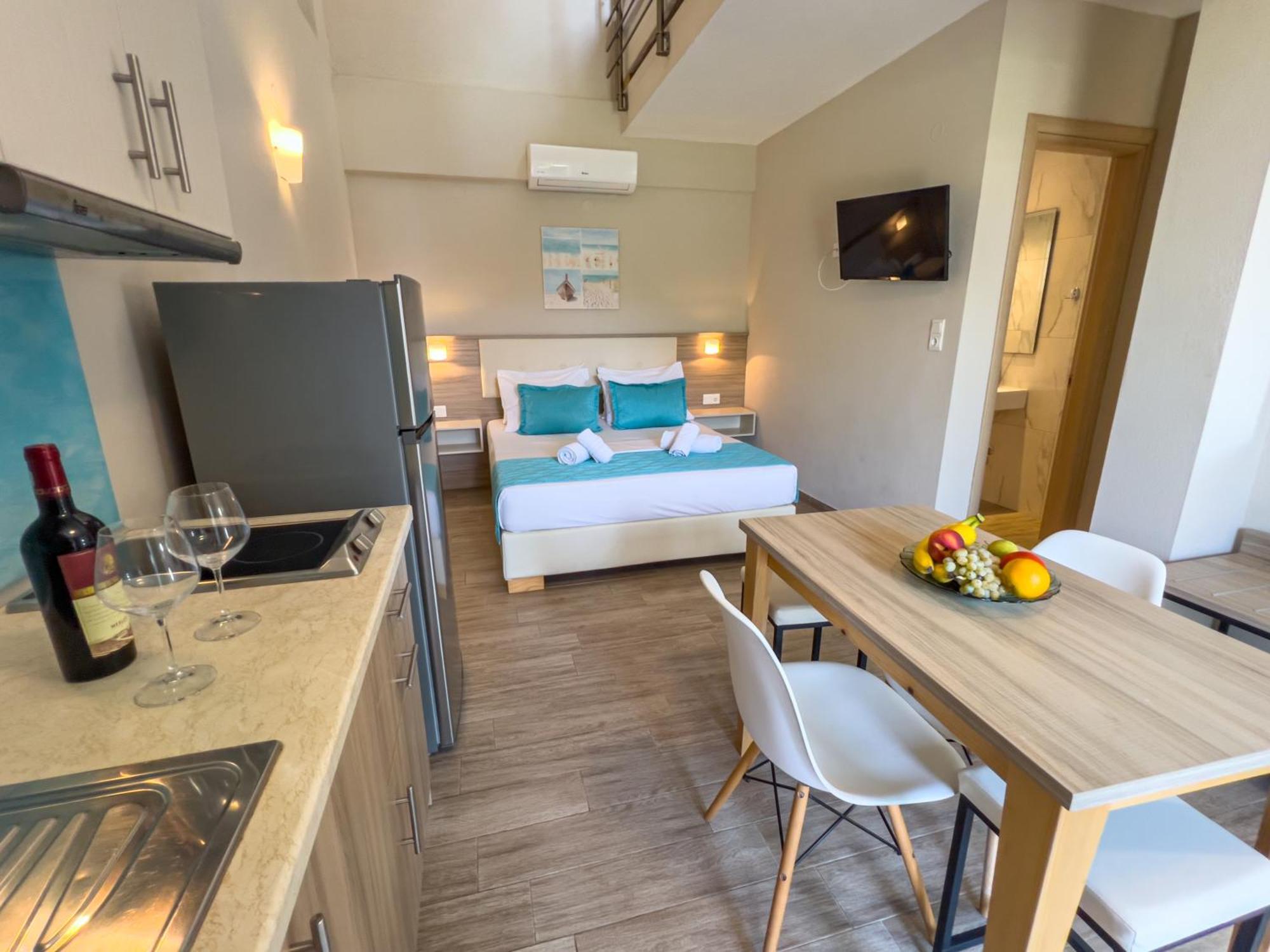 Yalos Beach Maisonettes Skala Sotiros Bagian luar foto